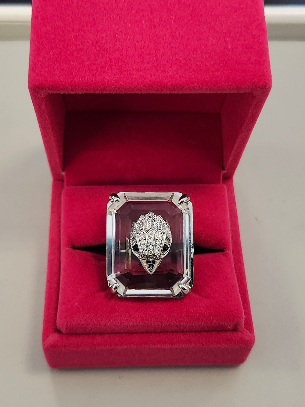 NWT Kurt Geiger Silver-Tone Eaglehead Ring Size 8